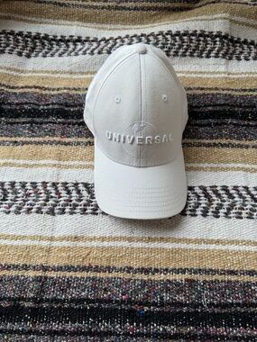 Universal White Embroidered Logo Baseball Cap